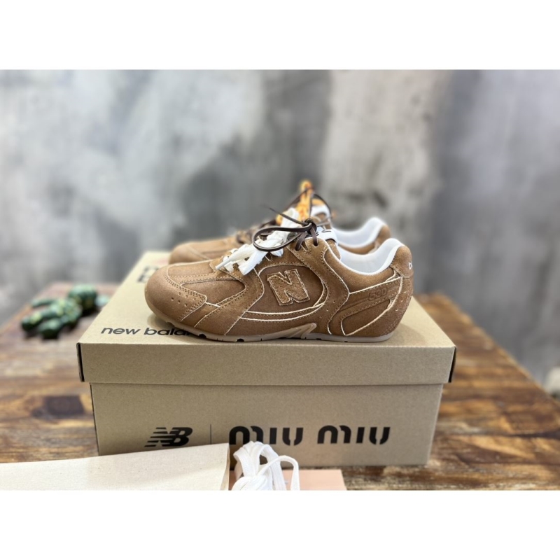 Miu Miu Casual Shoes